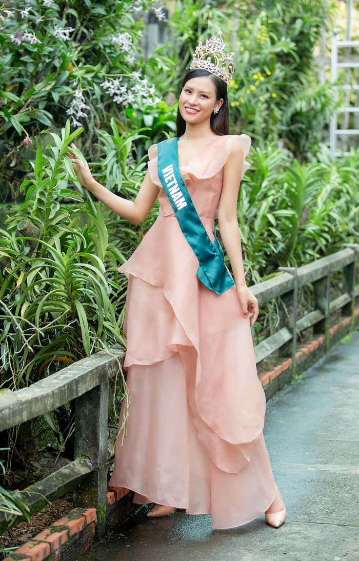 Hoa Thái giành Huy chương vàng Trang phục dân tộc: Miss Earth 2020 sẽ gọi tên ai? Ảnh 19