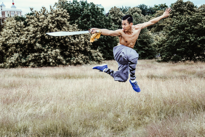 Tiến Hoàng trong quá trình luyện tập võ thuật tại Thiếu Lâm Tự