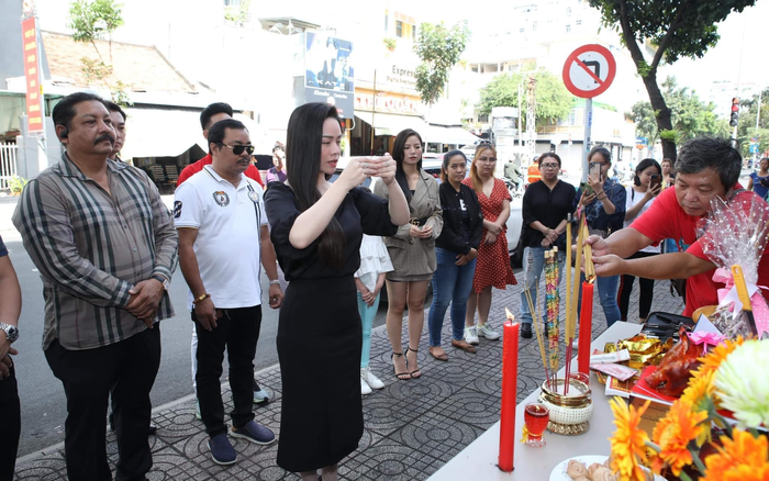 Hậu phẫu thuật thanh quản, Nhật Kim Anh vui vẻ trở lại phim mới Ảnh 2