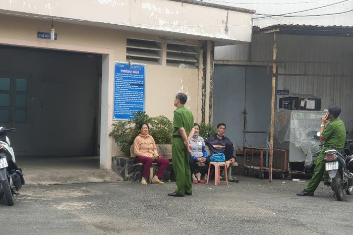 Sử dụng ma túy và quan hệ tình dục tập thể, thiếu nữ 15 tuổi tử vong trong nhà nghỉ Ảnh 1