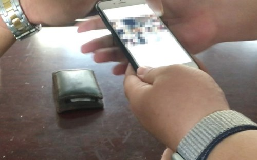 Mượn điện thoại của bạn, nam thanh niên lấy clip 'nóng' tống tiền người yêu bạn Ảnh 2