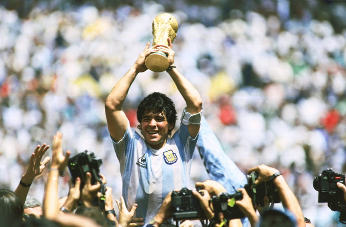 'Cậu bé vàng' Maradona qua đời ở tuổi 60 Ảnh 1