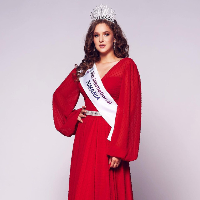 Bianca Paduraru - Romania.