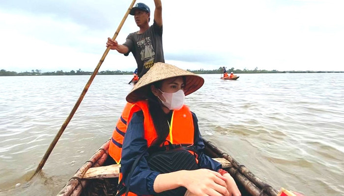 Bị nghi 'cà khịa' Thủy Tiên, Cát Phượng đính chính và tiết lộ danh tính người 'bất nghĩa' Ảnh 2