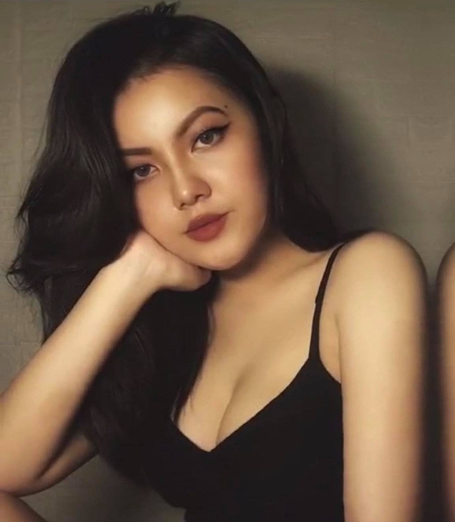 Linh với phong cách quyến rũ