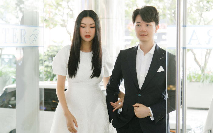 Tái xuất lần đầu sau sinh Thuý Vân tự tin mặc đầm trắng - gam màu các mẹ bỉm sữa tránh xa vì sợ lộ dáng Ảnh 2