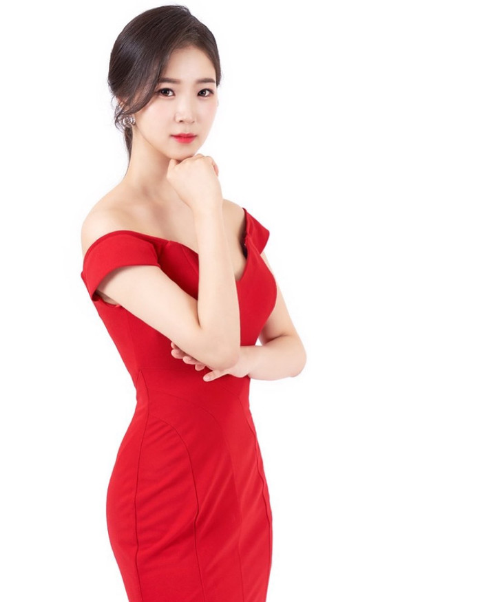 Miss Grand International: Ngọc Thảo thần thái 'sắc lẹm' đối đầu dàn mỹ nữ Thái Lan - Nam Phi - Mỹ Ảnh 20