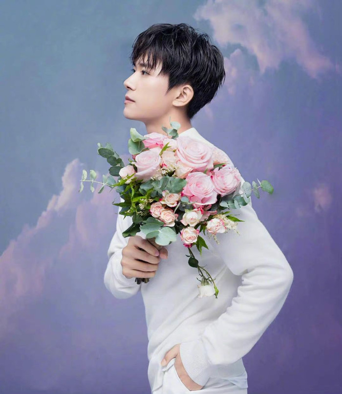 Dịch Dương Thiên Tỉ (TFBoys) đón tuổi mới: Bí mật lúc nhỏ làm fan đau lòng Ảnh 3