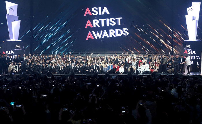 'AAA 2020': Sâu khấu bùng nổ của TWICE, Super Junior, Got7, NCT, ITZY và Kang Daniel Ảnh 1