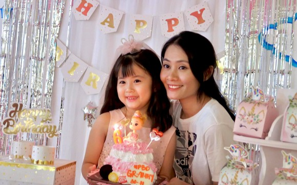 Con gái tròn 6 tuổi: Vợ cũ Gia Bảo tổ chức sinh nhật ấm cúng, nam diễn viên dẫn bé đi chơi Ảnh 2