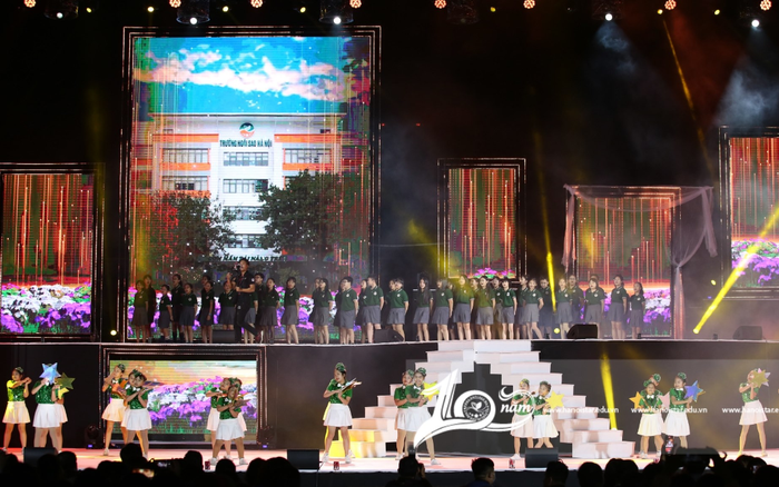 Rực rỡ đêm 'ánh sáng và khát vọng' của trường liên cấp Ngôi Sao Hà Nội ngay giữa Hoàng thành Thăng Long Ảnh 2