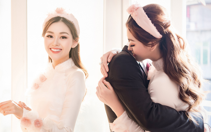 Á hậu Tường San diện áo dài đẹp dịu dàng, tay mang nhẫn kim cương 'khủng' trong ngày cưới Ảnh 2