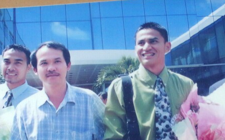 Ngày trở lại Việt Nam của thần tượng Kiatisak Ảnh 2