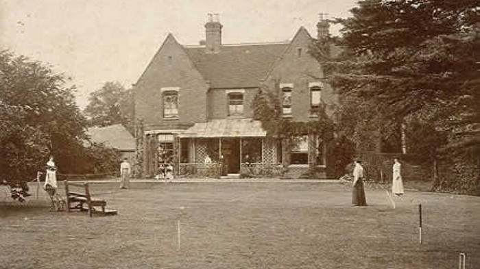 Ngôi nhà ma ám đáng sợ nhất nước Anh được chọn làm bối cảnh phim.