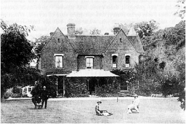 Rùng mình với câu chuyện bí ẩn về ngôi nhà ma ám đáng sợ nhất nước Anh