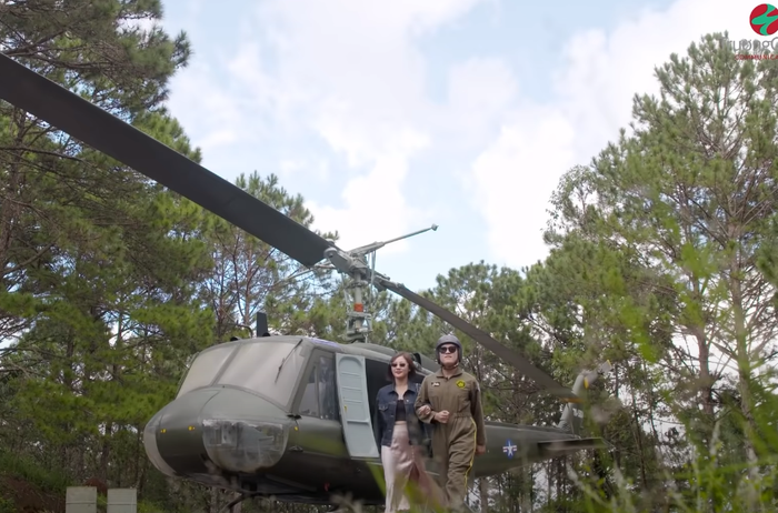 Nhã Phương 'trách móc' vì Trường Giang đi trực thăng đưa Văn Mai Hương đi thưởng thức đồ ăn Ảnh 3