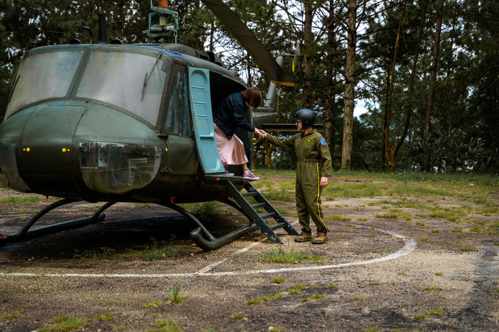 Nhã Phương 'trách móc' vì Trường Giang đi trực thăng đưa Văn Mai Hương đi thưởng thức đồ ăn Ảnh 2