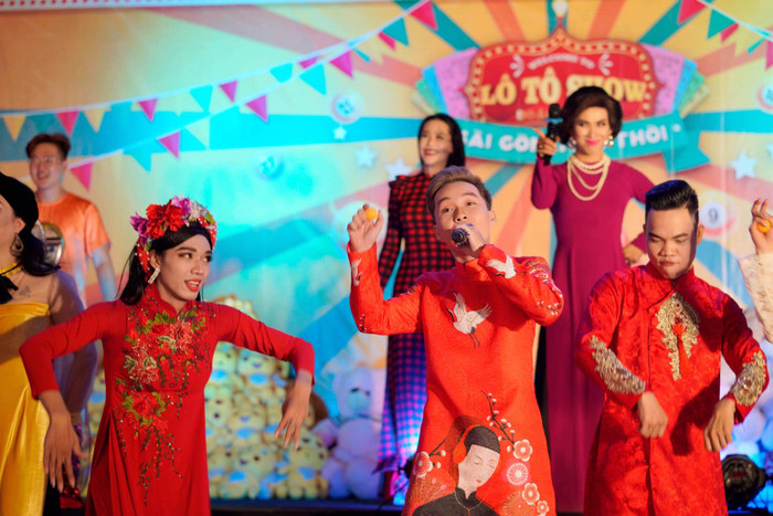 Nghệ sĩ lô tô Nguyễn Trung: 'Không cần giả gái vẫn có thể chinh phục được khán giả' Ảnh 7