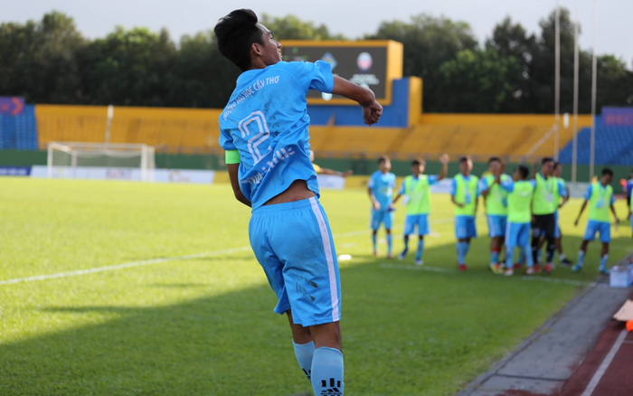 Lách qua khe cửa hẹp, đội của bầu Hải và bầu Đức cùng vào bán kết SV-League 2020 Ảnh 2