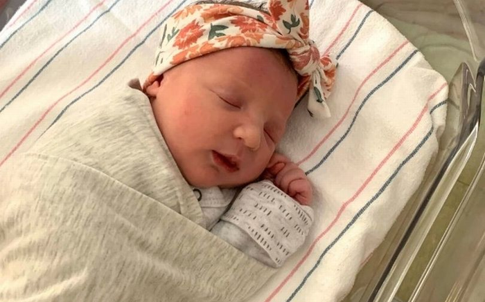 Bé gái lập kỷ lục thế giới khi sinh ra từ phôi thai trữ đông 27 năm Ảnh 2