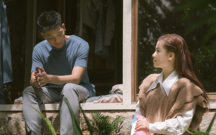 Dương Hoàng Yến nhận cái kết thảm vì yêu... Quân A.P? Ảnh 2