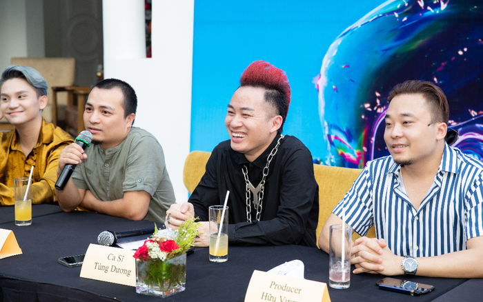 Tùng Dương tiết lộ con trai 5 tuổi thuộc hết 12 ca khúc trong album mới của mình Ảnh 2