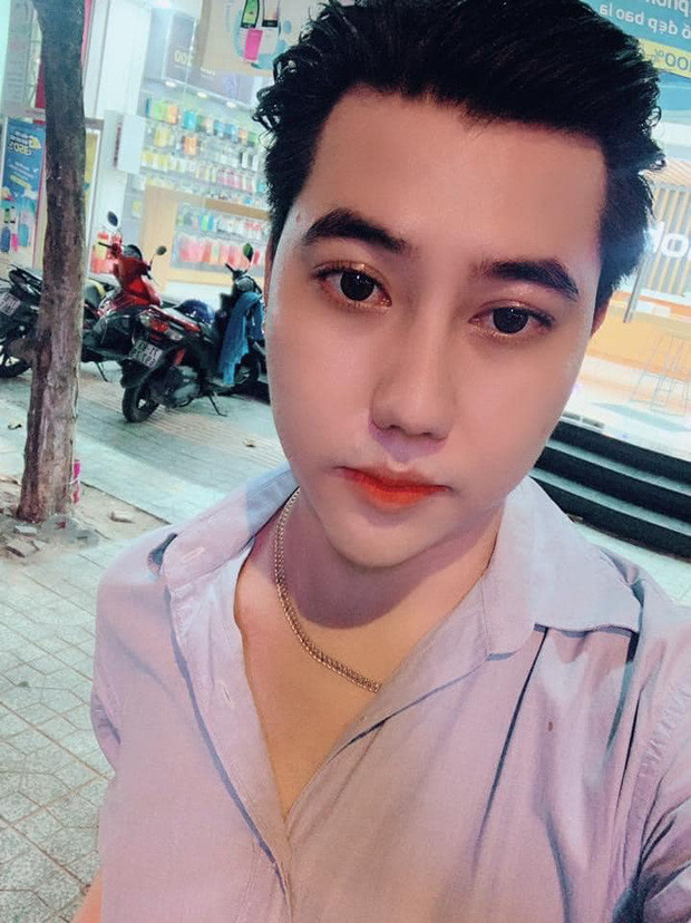 TikToker 'chịu không chịu thì thôi' khiến dân mạng phẫn nộ trước clip rửa xe SH bằng nước hoa Ảnh 3