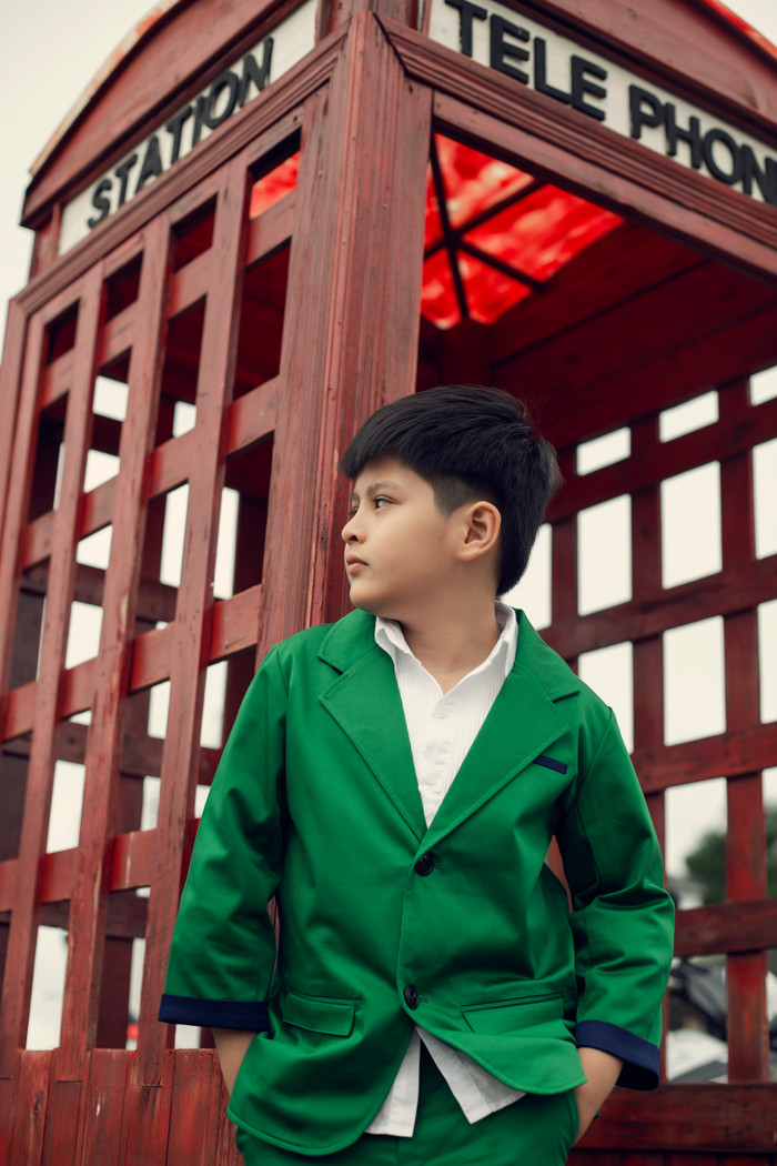 Con trai Đức Thịnh - Thanh Thúy hóa 'soái ca nhí' với phong cách lịch lãm, đậm chất Hàn Quốc
