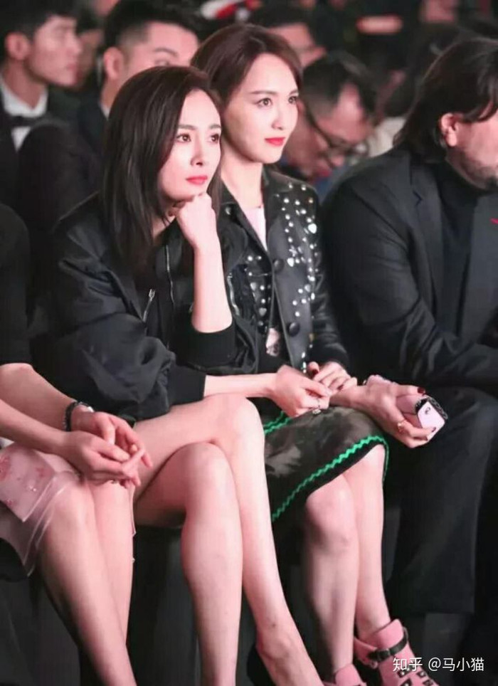 Tưởng không thân nhưng Đường Yên lại nói chuyện vui vẻ với Lưu Thi Thi, 'phớt lờ' Dương Mịch Ảnh 7