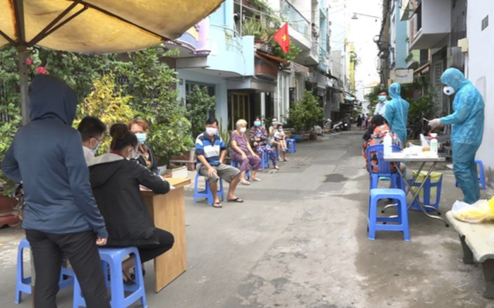 Tìm hành khách trên 2 tuyến xe buýt Long An – TP HCM liên quan đến nữ sinh tiếp xúc gần BN Covid-19 Ảnh 2