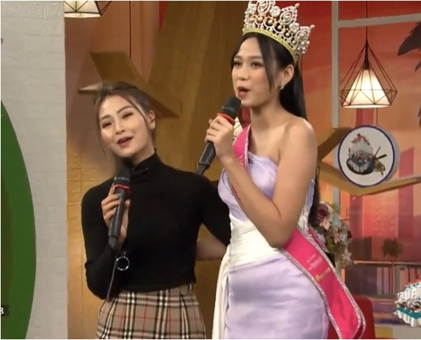 Chưa đầy 1 tháng đương nhiệm nhưng Đỗ Thị Hà đã liên tiếp bị phàn nàn về váy áo. Trước đó việc cô mặc áo dài bó sát để đi làm từ thiện khiến nhiều người chỉ trích. 