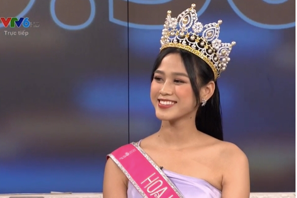 Công chúng hy vọng thời gian tới tân Hoa hậu có thể lột xác mạnh mẽ hơn nữa để mang tới hình ảnh một cô Hoa hậu có phong cách nổi bật.