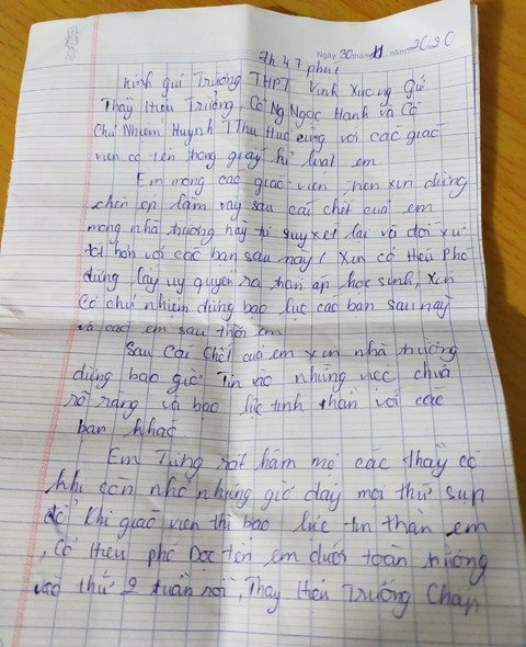 Lá thư tuyệt mệnh mà nữ sinh để lại. Ảnh: Báo CA TP HCM