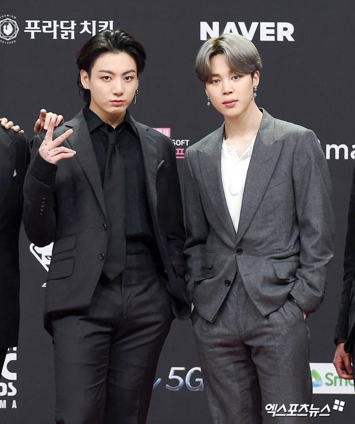 Thảm đỏ 'MAMA 2020': Song Joong Ki đọ sắc BTS - Got7, TWICE áp đảo dàn nữ, Jessi khoe vòng ba phản cảm Ảnh 15