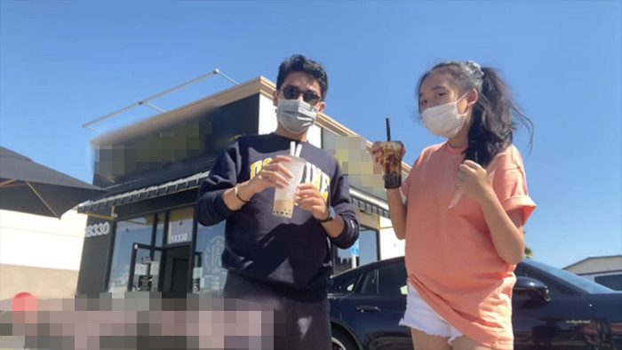 Anh trai Jenny Huỳnh vào tận sóng trực tiếp, lôi cả mẹ ra để 'dạy dỗ' em gái