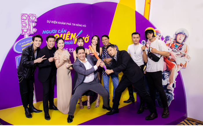 Họp báo 'Người cần quên phải nhớ': Hoàng Yến Chibi bị tố chảnh chọe, Trần Ngọc Vàng 'có ý' với Huyme Ảnh 2