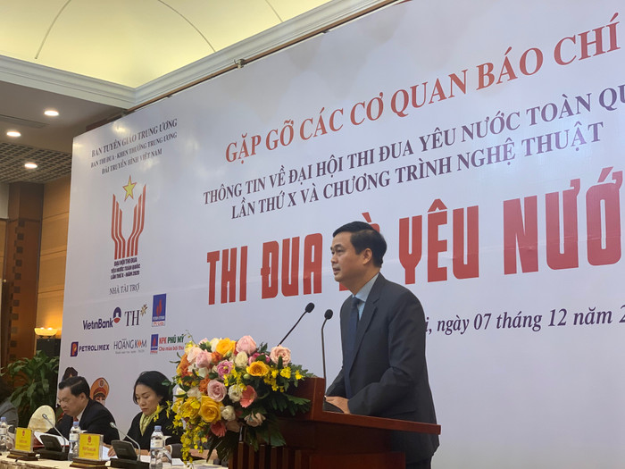 Ông Phạm Huy Giang, Trưởng Ban Thi đua – Khen thưởng Trung ương thông tin tại buổi gặp gỡ các cơ quan báo chí. 