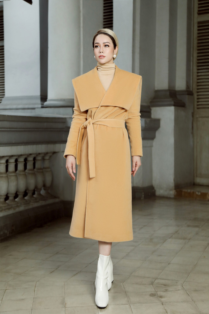 Nhật Kim Anh hóa quý cô nước Anh sang chảnh, tất bật với công việc hậu phẫu thuật thanh quản Ảnh 4