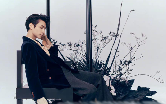 Tạo hình của La Văn Hi trên bìa tạp chí: 'Nhìn lạnh lùng và nguy hiểm quá!' Ảnh 2