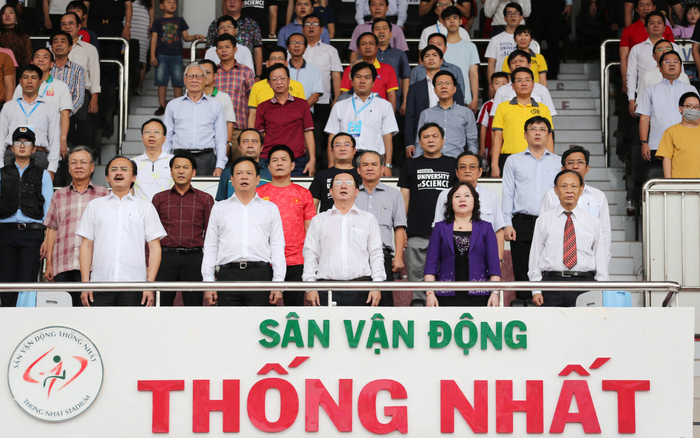 Từ kỷ lục không thẻ đỏ của sân chơi các ông bầu Ảnh 2