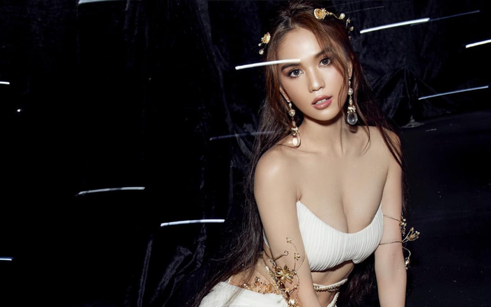Ngọc Trinh đã làm điều này sau khi bị liên lụy trong chuyện Linh Chi - Thủy Tiên Ảnh 2