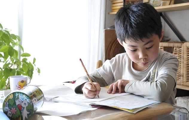 Thực ra bài toán chia táo này là bài toán theo kiểu tư duy logic. Ảnh minh họa