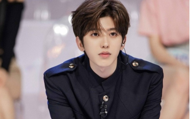 Bất ngờ trước tin Thái Từ Khôn có bạn gái ngoài ngành giải trí? Ảnh 2