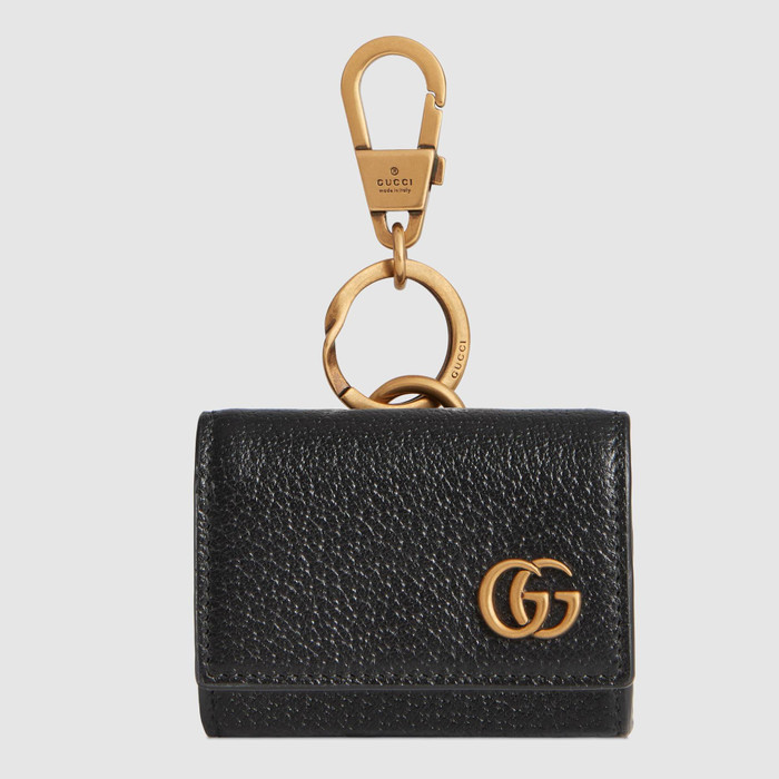 Gucci GG Marmont AirPods Case sở hữu thiết kế khác biệt hoàn toàn so với Gucci AirPods Pro Case. (Ảnh: Gucci)