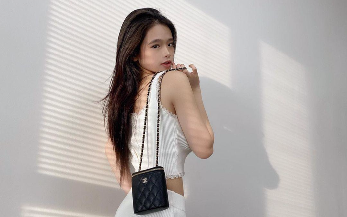 Linh Ka khoe ảnh vòng 3 'căng đét', dân mạng xuýt xoa khen ngợi Ảnh 2