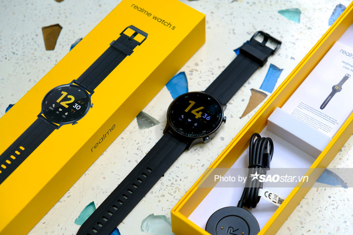 Realme mới đây đã chính thức ra mắt chiếc Realme Watch S tại thị trường Việt Nam. Điểm nhấn của chiếc đồng hồ này nằm ở việc nó có thể tự động theo dõi nhịp tim của người dùng trong khi đó cung cấp thêm chỉ số nồng độ oxy trong máu.