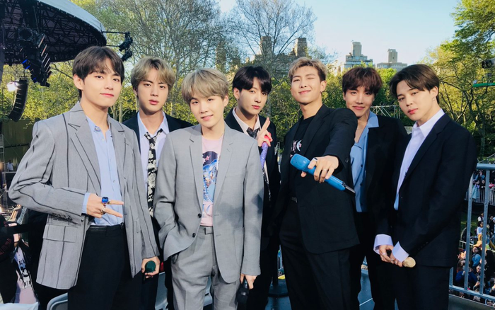 Tiết lộ thành viên thứ 8 của BTS: Con trai mỹ nam của diễn viên hàng đầu Hàn Quốc! Ảnh 2