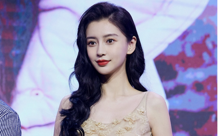 Đoạt giải 'Thanh niên Hong Kong xuất sắc', Angelababy chưa kịp ăn mừng đã bị chê đạo đức không xứng đáng Ảnh 2