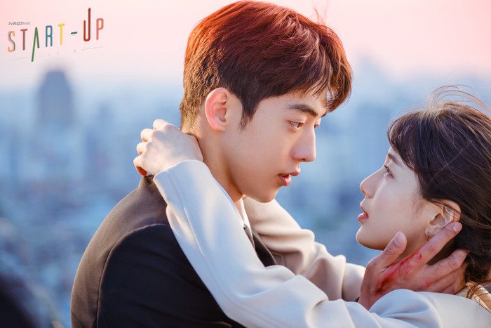 Liên tục chỉ trích Suzy và Nam Joo Hyuk, fan của Kim Seon Ho lên tiếng xin lỗi Ảnh 2