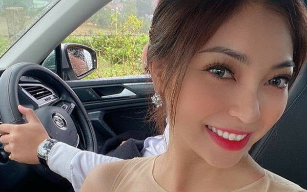 Nhật Lê khoác áo cưới bên người bí ẩn, Quang Hải có kém may mắn trong tình yêu? Ảnh 2